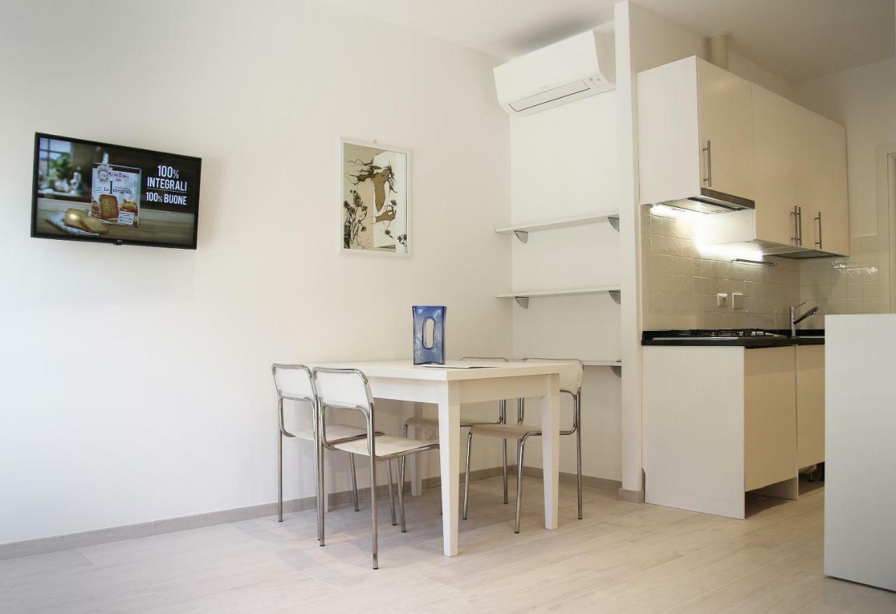 Appartamento L'Onda - 1 Via Provinciale フェッツァノ エクステリア 写真